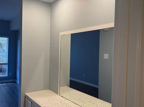 4320  Bellaire Drive S 102W, Fort Worth Texas 76109