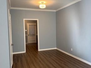 4320  Bellaire Drive S 102W, Fort Worth Texas 76109