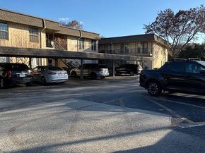 4320  Bellaire Drive S 102W, Fort Worth Texas 76109