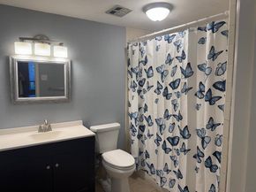 4320  Bellaire Drive S 102W, Fort Worth Texas 76109