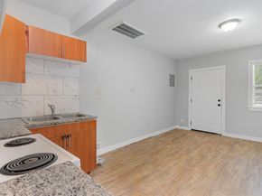 3402  Jeffries Street , Dallas Texas 75215