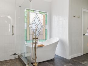 919  Waterford Way , Euless Texas 76039