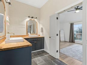 919  Waterford Way , Euless Texas 76039