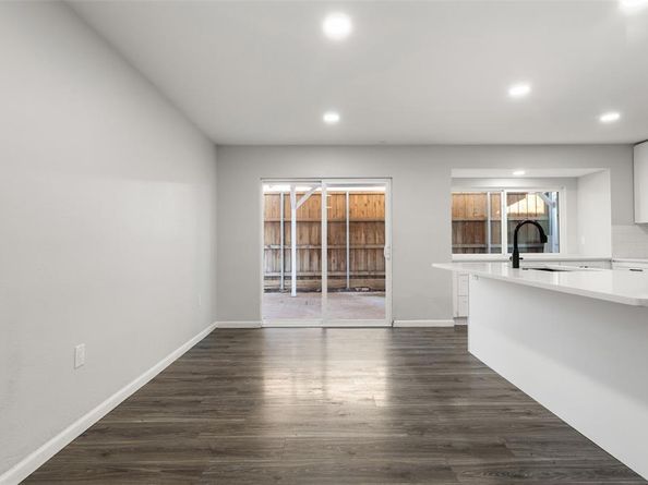 2023  Deerfield Drive , Carrollton Texas 75007