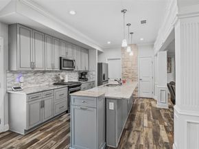 2002 W Bear Creek Road , Cedar Hill Texas 75104