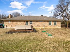 2002 W Bear Creek Road , Cedar Hill Texas 75104
