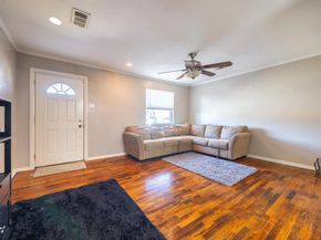 2904  Mark Twain Drive , Farmers Branch Texas 75234