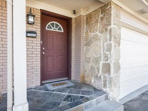 2904  Mark Twain Drive , Farmers Branch Texas 75234