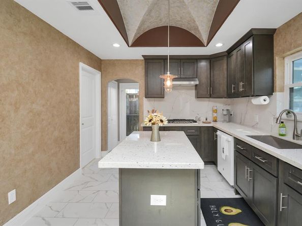 2705 & 2707 S Fox Street , Houston Texas 77003