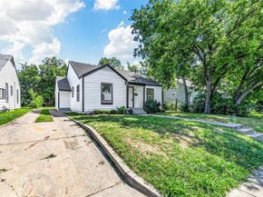 504 E Robert Street , Fort Worth Texas 76104