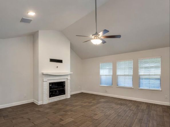 406  Parkford Drive , Fate Texas 75087