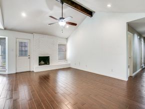 209  Ginger Lane , Euless Texas 76039