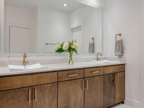 3930  Bowser Avenue  11, Dallas Texas 75219