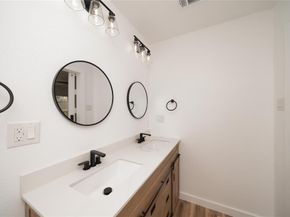 312 N Retta Street , Fort Worth Texas 76111