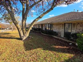 604  The Meadows Parkway , DeSoto Texas 75115