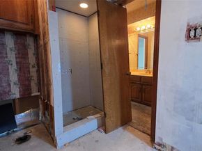604  The Meadows Parkway , DeSoto Texas 75115