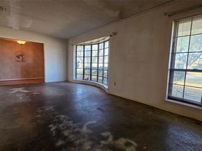 604  The Meadows Parkway , DeSoto Texas 75115