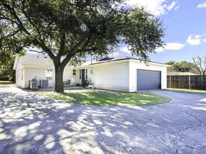 529  Summit Drive , Richardson Texas 75081