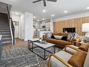 238  Wagon Spoke Way  17, Fort Worth Texas 76120