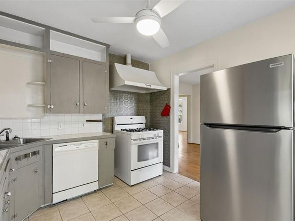 4286 S Cresthaven Road , Dallas Texas 75209
