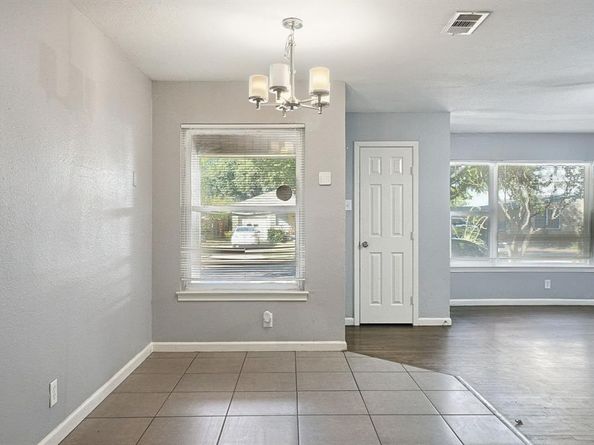 2502  Costa Mesa Drive , Dallas Texas 75228