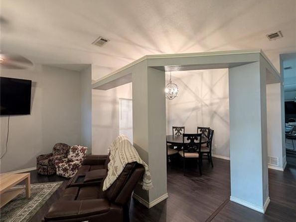 127  Pecan Grove , Lancaster Texas 75146