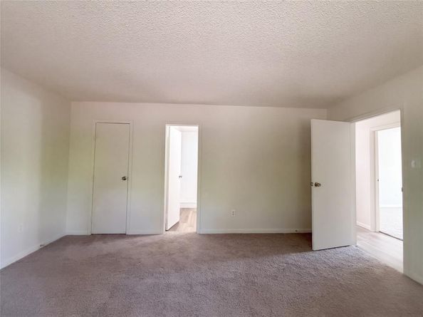 2610  Fallcreek Street , Arlington Texas 76014
