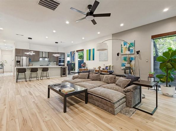 3912  Munger Avenue , Dallas Texas 75204