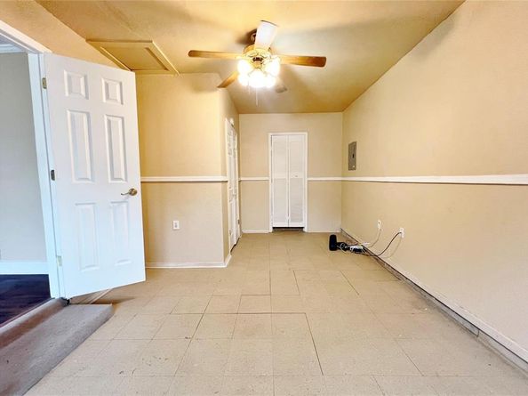 4236  Comanche Street , Fort Worth Texas 76119