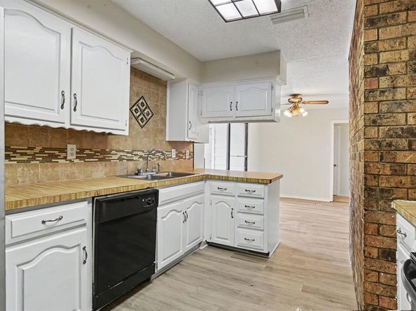 533  San Pedro Drive , Garland Texas 75043