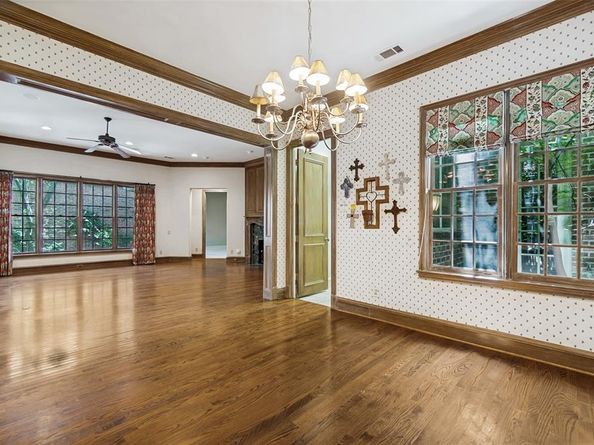 7718  Marquette Street , Dallas Texas 75225