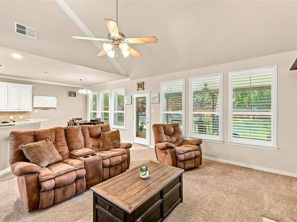 1565  Flying Jib Drive , Azle Texas 76020