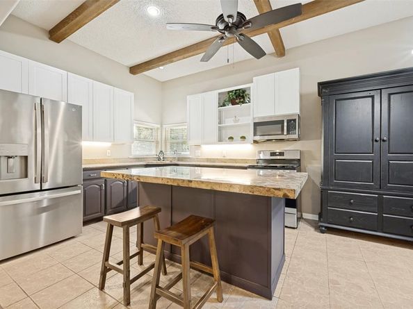 1925  Highland Park Circle , Denton Texas 76205