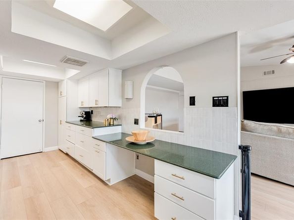 1954  Rambling Ridge Lane , Carrollton Texas 75007