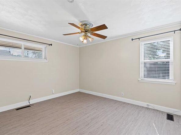 3622  Windsor Street , Irving Texas 75062