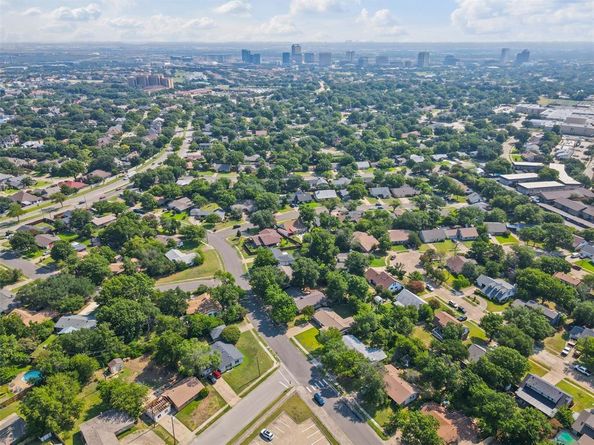 3622  Windsor Street , Irving Texas 75062