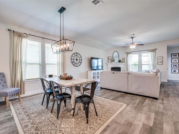 1509  Summit View Lane , Aubrey Texas 76227