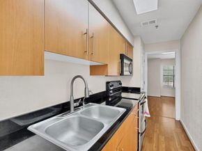 3901  Travis Street  113, Dallas Texas 75204