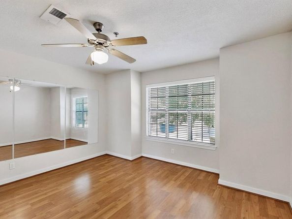 3901  Travis Street  113, Dallas Texas 75204