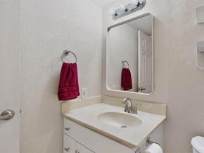 3901  Travis Street  113, Dallas Texas 75204