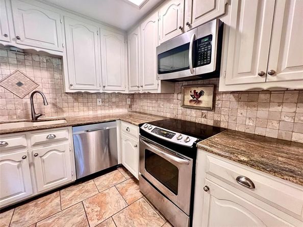 612  Carriage Way , Duncanville Texas 75137