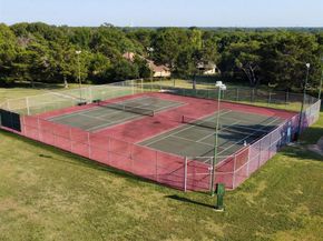 612  Carriage Way , Duncanville Texas 75137