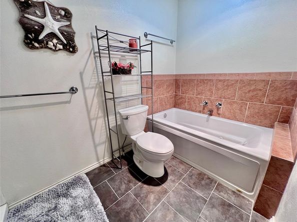 612  Carriage Way , Duncanville Texas 75137