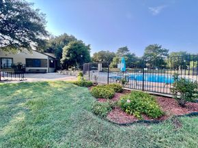 612  Carriage Way , Duncanville Texas 75137