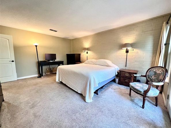 612  Carriage Way , Duncanville Texas 75137