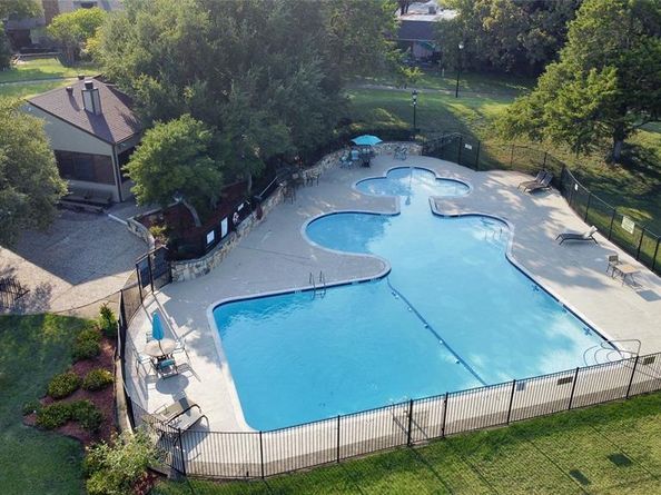 612  Carriage Way , Duncanville Texas 75137