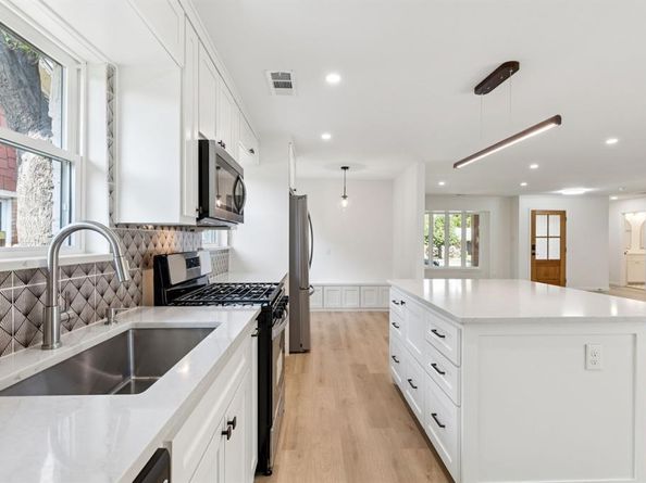 8566  Sweetwood Drive , Dallas Texas 75228