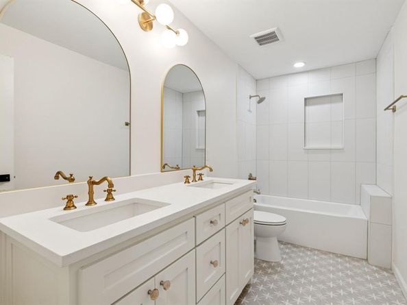 8566  Sweetwood Drive , Dallas Texas 75228