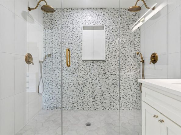 8566  Sweetwood Drive , Dallas Texas 75228