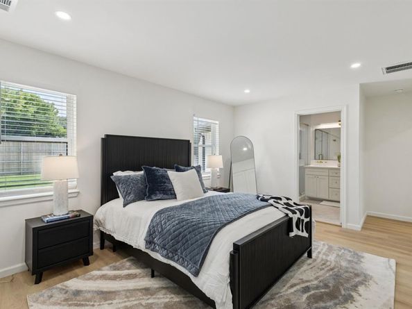 8566  Sweetwood Drive , Dallas Texas 75228